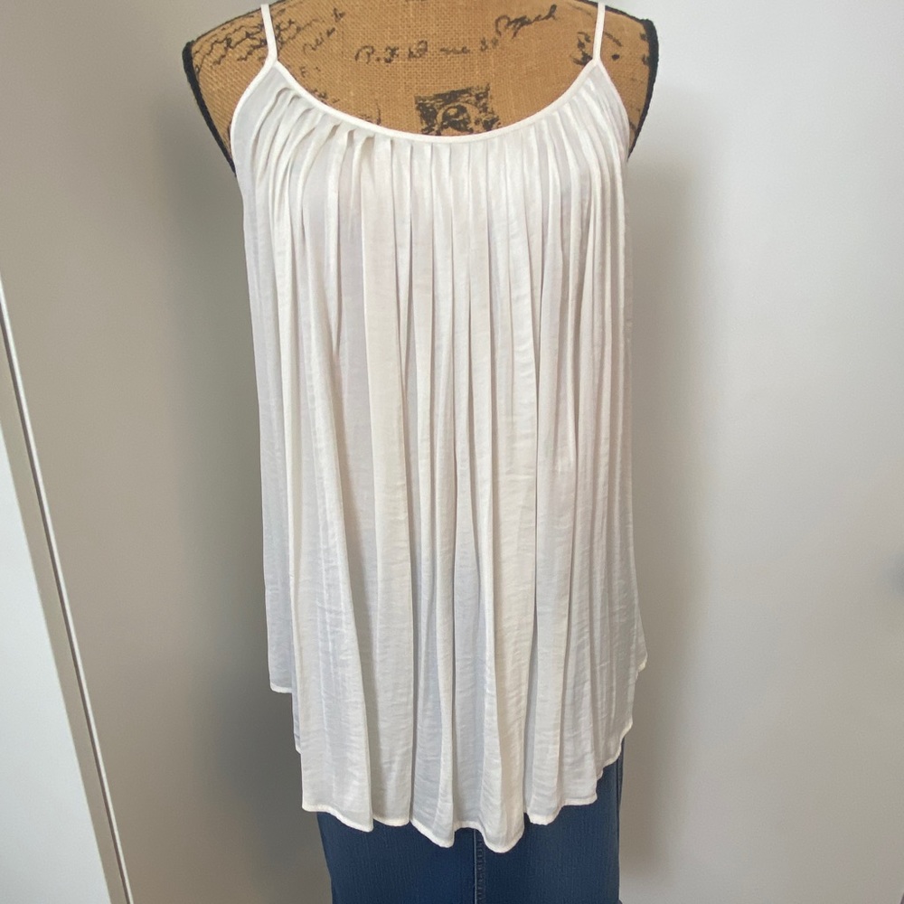 Pleated adjustable strap Tank